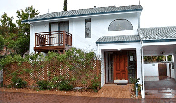 Dolphin Lodge - Dalby Accommodation