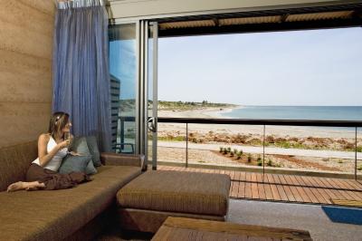 Novotel Ningaloo Resort - Dalby Accommodation 1