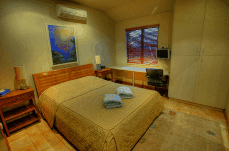 Point Samson Chalets - Dalby Accommodation 4