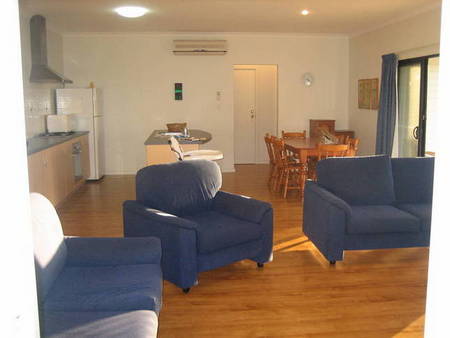 Busselton Beachfront - Dalby Accommodation 1