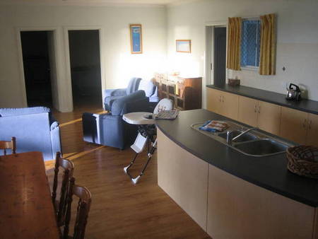 Busselton Beachfront - Dalby Accommodation 2