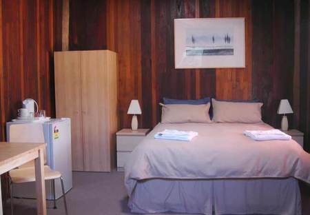 Kin Kin Retreat - Dalby Accommodation 1