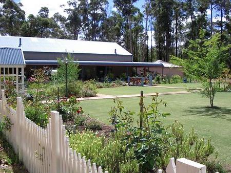 Jakamarri Bed & Breakfast - Dalby Accommodation 4