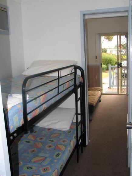 Warilla Bowling Club - Dalby Accommodation 2
