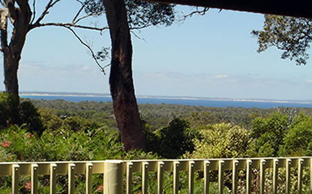 Leeuwin Ridge Chalets - Dalby Accommodation 0