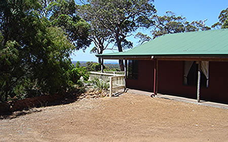 Leeuwin Ridge Chalets - Dalby Accommodation 5
