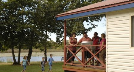 Discovery Holiday Parks - Lake Kununurra - Dalby Accommodation 1