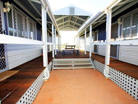 Exmouth Cape Holiday Park - Dalby Accommodation 1