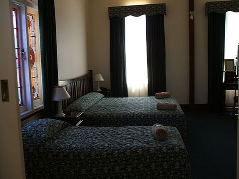 Shamrock Hotel - Dalby Accommodation 2