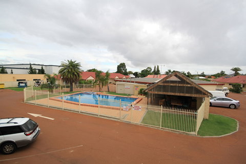 Bunbury Serviced Apartments - Dalby Accommodation 2