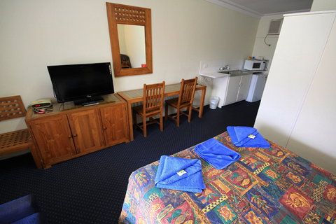 Bunbury Serviced Apartments - Dalby Accommodation 4