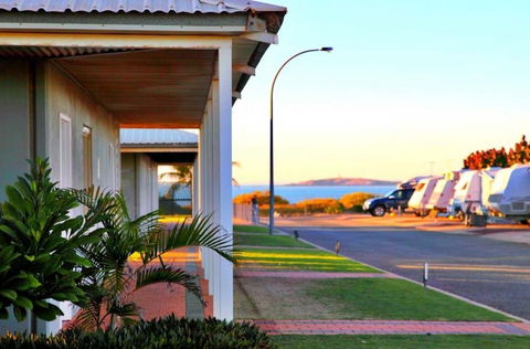 The Cove Holiday Village - Dalby Accommodation 2