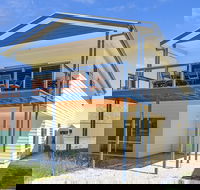 28A Kent Drive - Gorgeous Location Opposite Kent Reserve in Encounter Bay - Dalby Accommodation