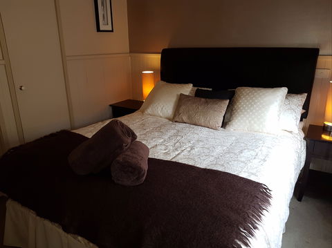Alpine Country Cottages: Studio 3 - Dalby Accommodation 0