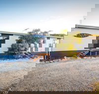 A One One Two at Island Beach - Dalby Accommodation