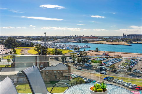 Astra Apartments Newcastle - Dalby Accommodation 0