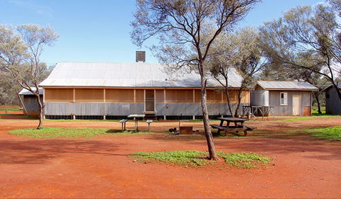 Belah Shearers Quarters - Gundabooka National Park - Dalby Accommodation 0