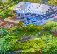 Cloud 9 Cliff Top Eagle Heights - Dalby Accommodation