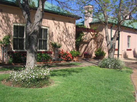 Country Apartments Dubbo - Dalby Accommodation 0