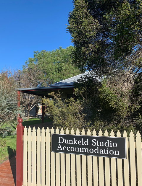 Dunkeld Studio Accommodation - Dalby Accommodation 2