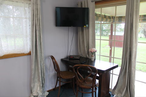 Factory Lane Bed & Breakfast - Dalby Accommodation 2