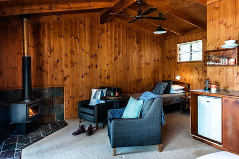 Granite Belt Retreat - Dalby Accommodation 2