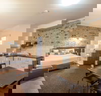 Highlander Motor Inn and Apartments - Dalby Accommodation