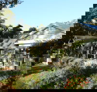 Holmwood Guesthouse and Spa Cottages - Dalby Accommodation