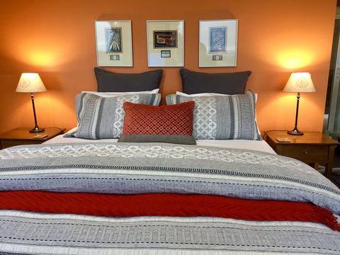 Llarrinda Bed & Breakfast - Dalby Accommodation 1