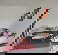 Nature's Echo Farm Stay - Dalby Accommodation