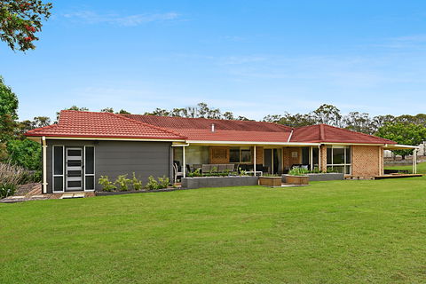 Nulkaba House - Dalby Accommodation 0
