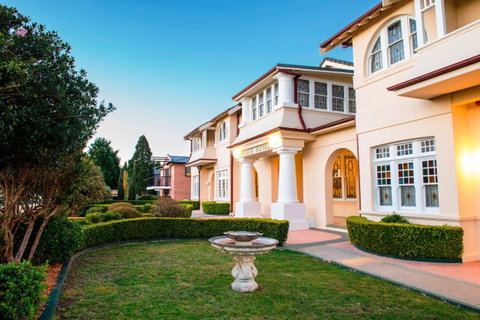 Palais Royale - Dalby Accommodation 0