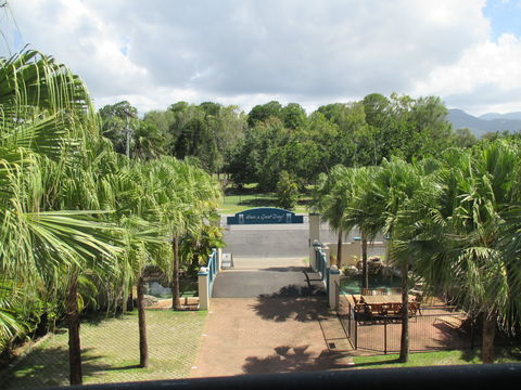 Royal Palm Villas - Dalby Accommodation 1