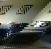 Sacred Mountain Retreat - Dalby Accommodation