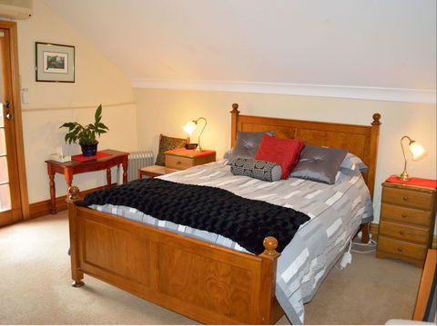 Strathlyn Bed And Breakfast - Dalby Accommodation 1