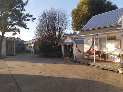 Surfside Backpacker - Dalby Accommodation 2