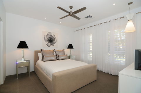 The White House Jervis Bay - Dalby Accommodation 2