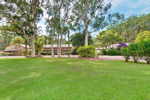 The Francis Retreat - Bonny Hills - Dalby Accommodation 1
