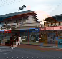 Victoria Hotel Port McDonnell - Dalby Accommodation