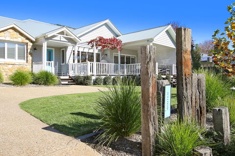 Winter Home - Our Place At Bright - Dalby Accommodation 0