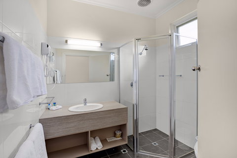 Adelaide Road Motor Lodge - Dalby Accommodation 1