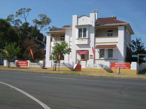 B And B On Bettington - Dalby Accommodation 0