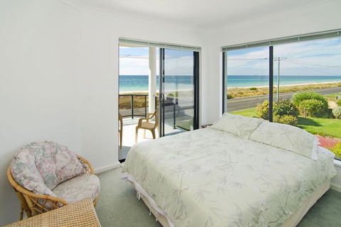 Bayside Beauty - Dalby Accommodation 2