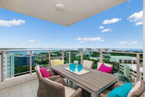 Beachlife Sea Spray Apartment - Dalby Accommodation 0