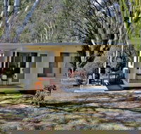 Capertee Cottage - Dalby Accommodation