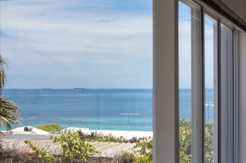 Cottesloe Beach House II - Dalby Accommodation 0