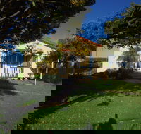 Crystal Blue - Dalby Accommodation