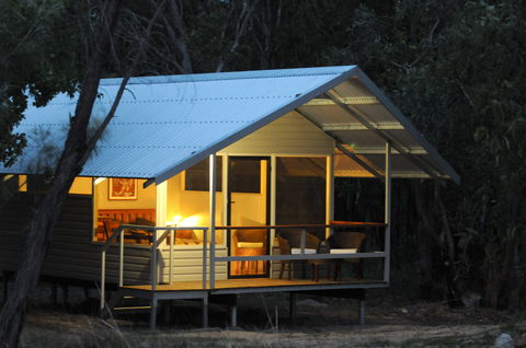 Davidsons Arnhemland Safari Lodge - Dalby Accommodation 0