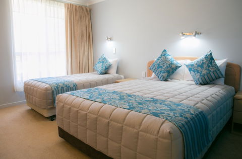 Gosford Palms Motor Inn - Dalby Accommodation 0