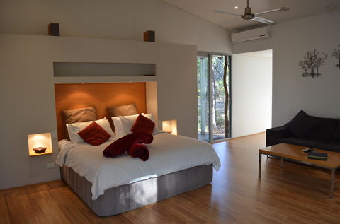 Hidden Valley Forest Retreat - Dalby Accommodation 2